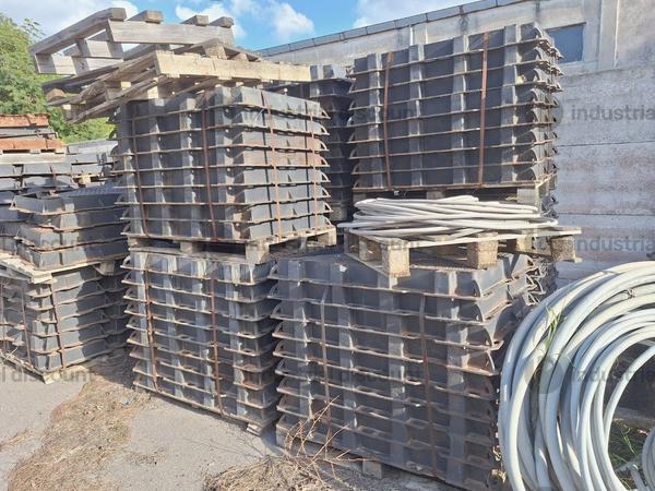 Attrezzatura officina in vendita