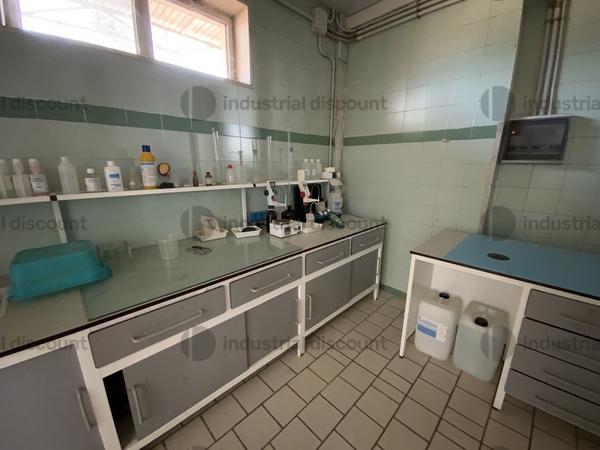 27#9550 Arredamento ed attrezzature da laboratorio in vendita - foto 8
