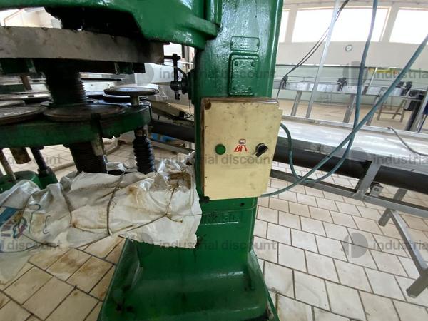 31#9550 Aggraffatrice con nastro di cernita a tappeto in vendita - foto 6