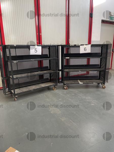 13#9552 Scaffali neri con ruote in vendita - foto 1