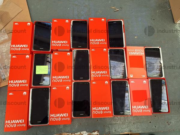 22#9552 Stock Smartphone Huawei Nova Young in vendita - foto 1