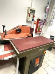 Atom S122 die cutting machine with stump - Lot 13 (Auction 9553)