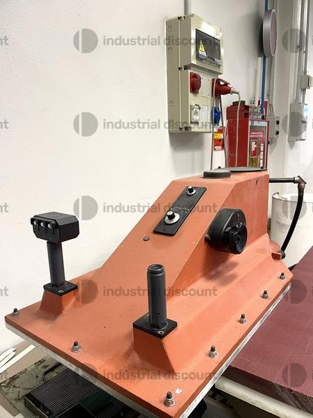13#9553 Fustellatrice con ceppo Atom S122 in vendita - foto 3