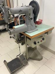 Macchina da cucire 
Adler 105-25MO SF - Lotto 4 (Asta 9553)