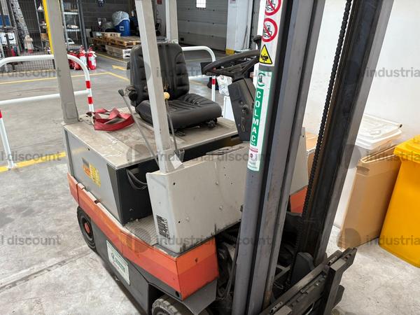 2#9557 Carrello elevatore Marca OM Mod. E15N in vendita - foto 5