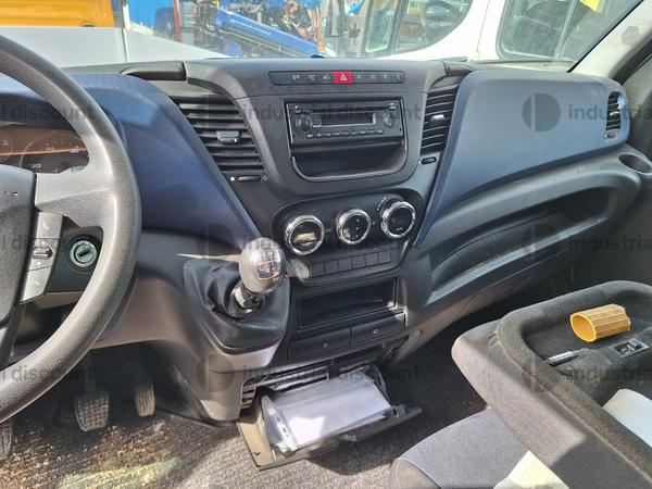 2#9559 Autoveicolo Iveco in vendita - foto 17