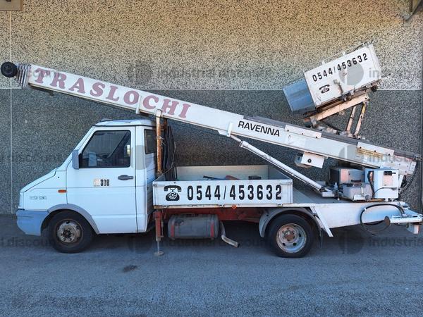 8#9559 Autoveicolo Iveco in vendita - foto 1