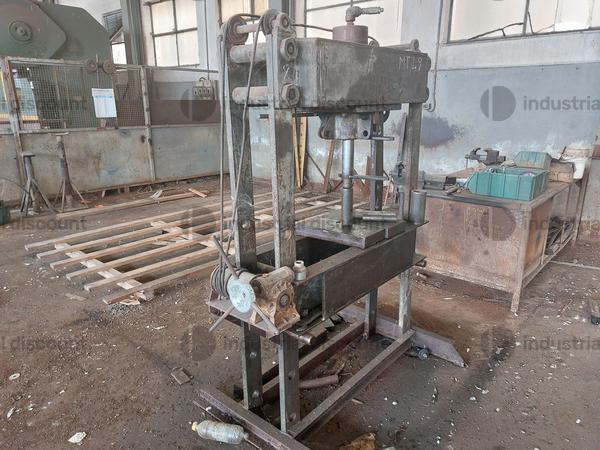2#9578 Macchinari industriali e attrezzatura in vendita - foto 2