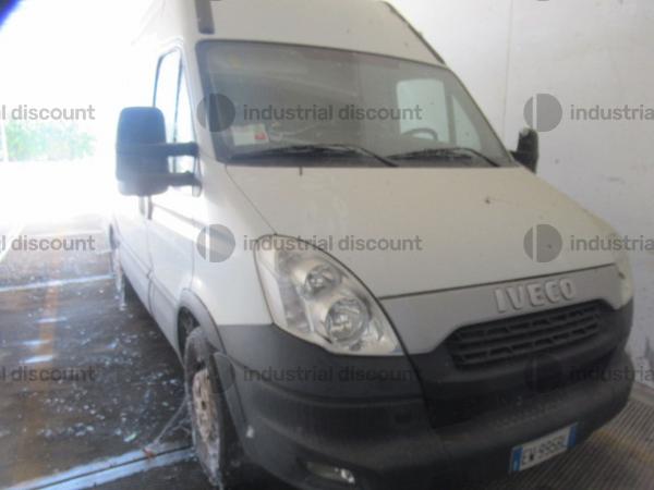 1#9586 Cessione di arredi d'ufficio attrezzature impianti opificio e automezzo Iveco Daily in vendita - foto 58