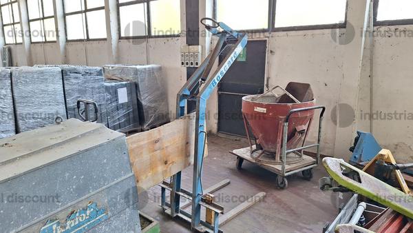 33#9600 Attrezzatura da cantiere in vendita - foto 3