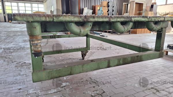 31#9601 Tavoli su ruote con piano in 
metallo in vendita - foto 2