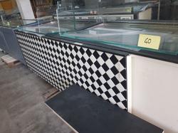 Banchi e Retrobanchi  Attrezzature cucina e ristorazione Celle Frigo - Lotto 8 (Asta 9608)