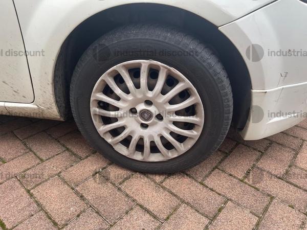 1#9611 Autocarro Fiat Punto in vendita - foto 8