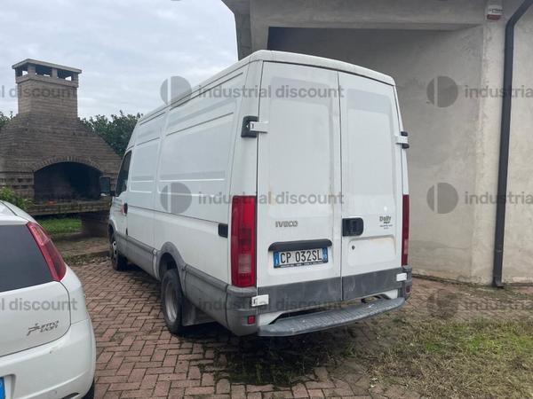 2#9611 Autocarro Iveco Daily in vendita - foto 2