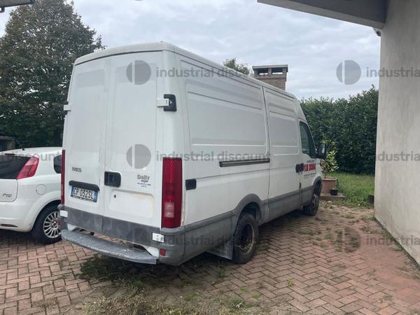 2#9611 Autocarro Iveco Daily in vendita - foto 3
