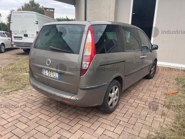 3#9611 Autovettura Fiat Ulysse in vendita - foto 2