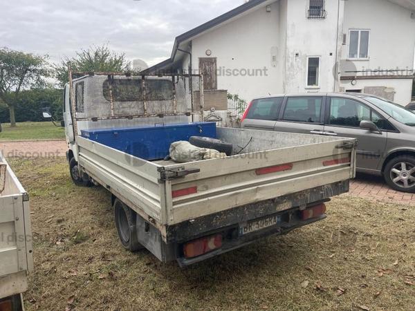 4#9611 Autocarro Nissan Cabstar in vendita - foto 2