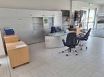 Immagine 2 - Arredi ufficio per autosalone - Lotto 2 (Asta 9630)
