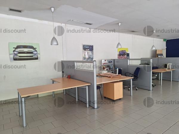 2#9630 Arredi ufficio per autosalone in vendita - foto 8