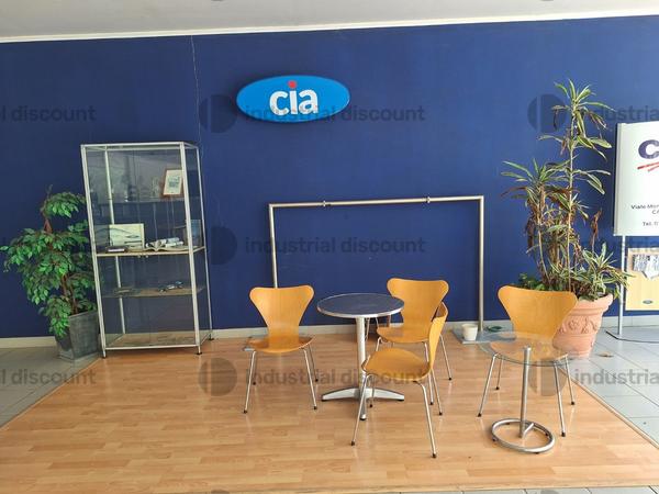 2#9630 Arredi ufficio per autosalone in vendita - foto 9