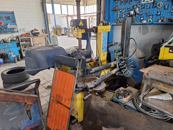 3#9630 Arredo uffici per officina e accettazione officina in vendita - foto 58