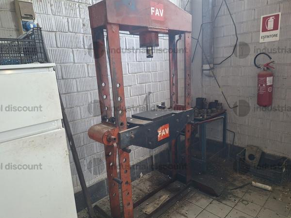 3#9630 Arredo uffici per officina e accettazione officina in vendita - foto 82