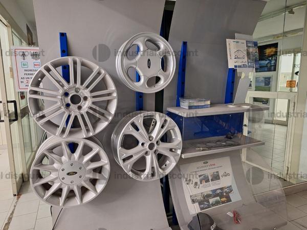 7#9630 Magazzino pezzi di ricambio in vendita - foto 1