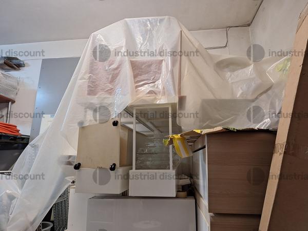 1#9631 Arredi e prodotti parafarmaceutici in vendita - foto 2