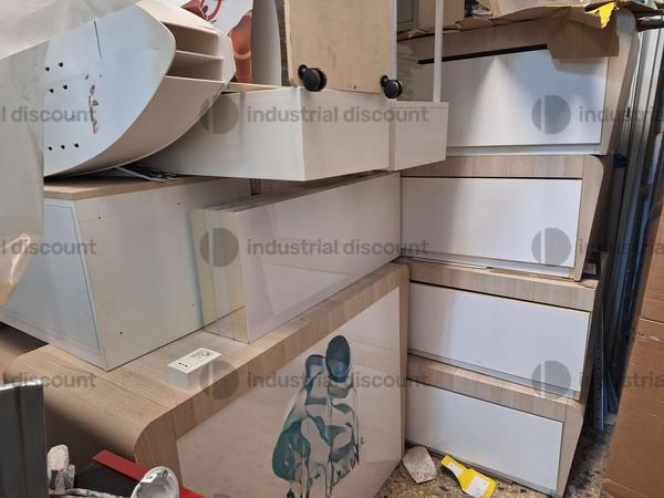 1#9631 Arredi e prodotti parafarmaceutici in vendita - foto 5