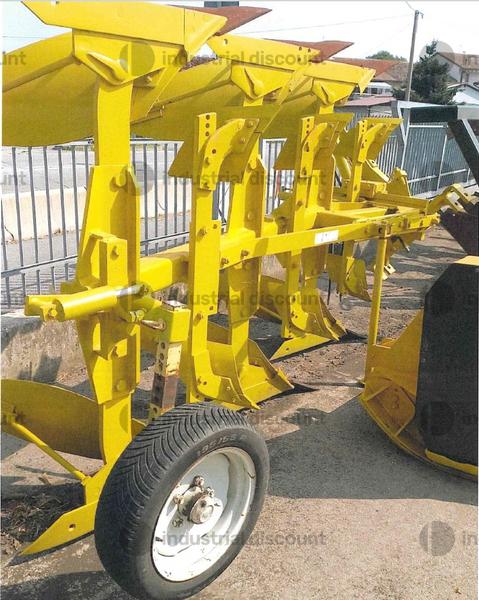 11#9634 Aratro trivomere voltorecchio Ermo in vendita - foto 1