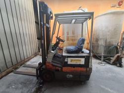OM forklift - Lot 3 (Auction 9641)