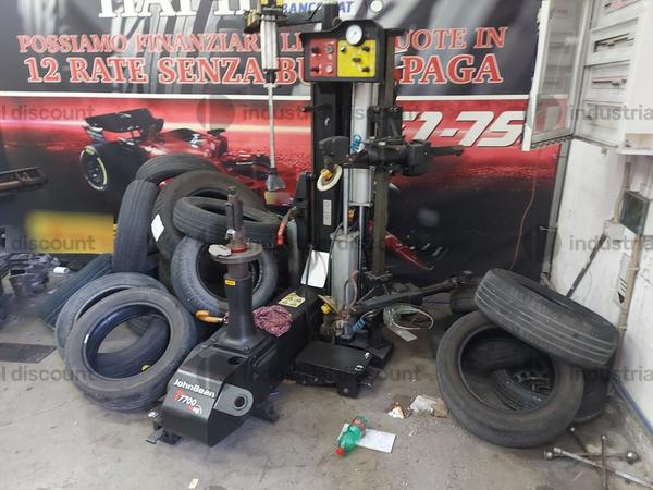 1#9643 Macchine e attrezzature per gommista e Rimanenze di magazzino pneumatici in vendita - foto 2