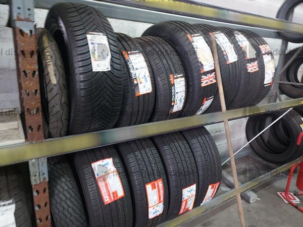 1#9643 Macchine e attrezzature per gommista e Rimanenze di magazzino pneumatici in vendita - foto 38