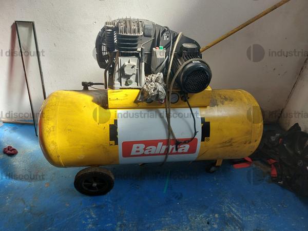 3#9643 Macchine, attrezzature per gommista e officina e Rimanenze di magazzino pneumatici in vendita - foto 4