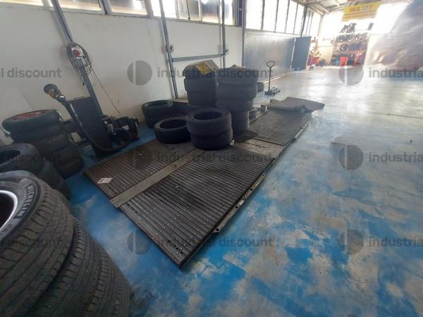 Attrezzatura officina in vendita