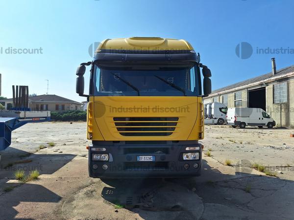 2#9649 Trattore stradale Iveco Magirus in vendita - foto 2