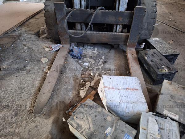 7#9649 Carrelli elevatori Clark e Om in vendita - foto 3