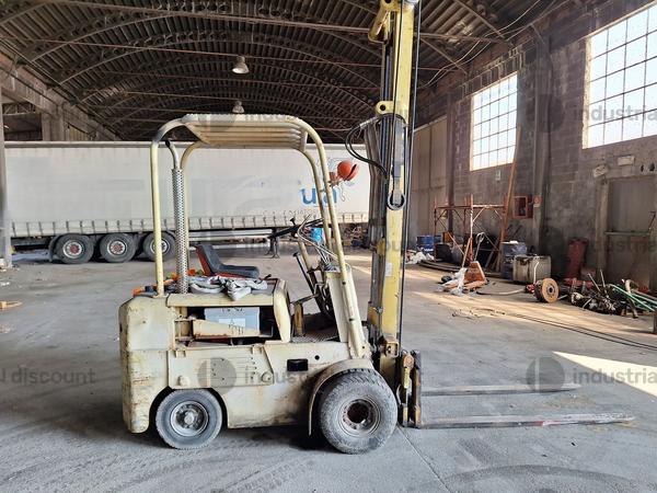 7#9649 Carrelli elevatori Clark e Om in vendita - foto 13