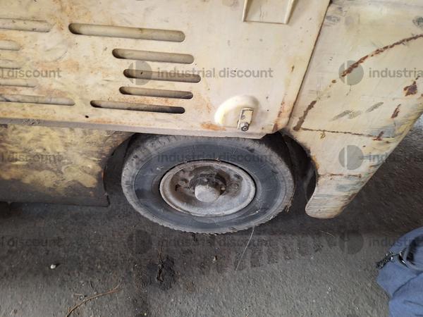 7#9649 Carrelli elevatori Clark e Om in vendita - foto 23