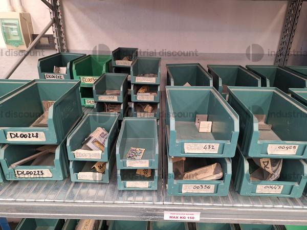 Minuteria metallica in vendita