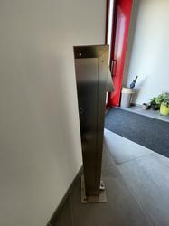 Dispenser columns - Lot 22 (Auction 9654)
