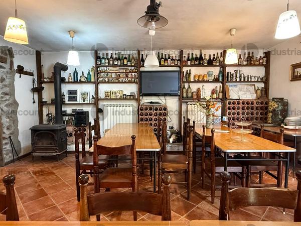 1#9655 Complesso aziendale costituito da beni immobili, mobili, diritti, licenze in vendita - foto 2