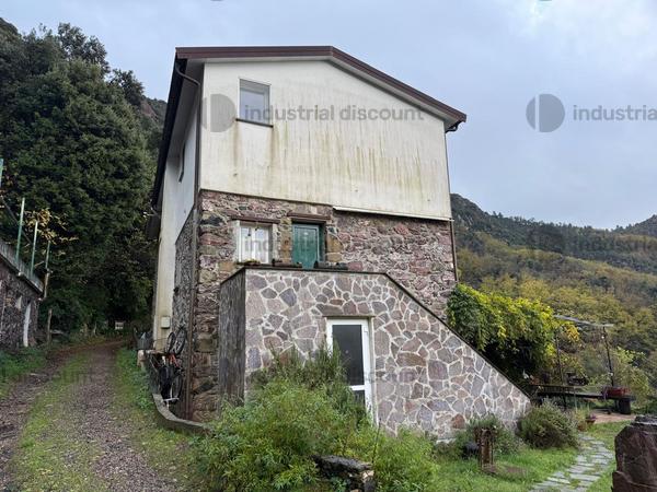 1#9655 Complesso aziendale costituito da beni immobili, mobili, diritti, licenze in vendita - foto 5