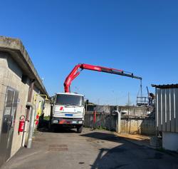 Iveco 190 32 truck with Fassi crane - Lot 0 (Auction 9682)