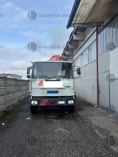1#9682 Autocarro Iveco 190-32 con gru Fassi in vendita - foto 6