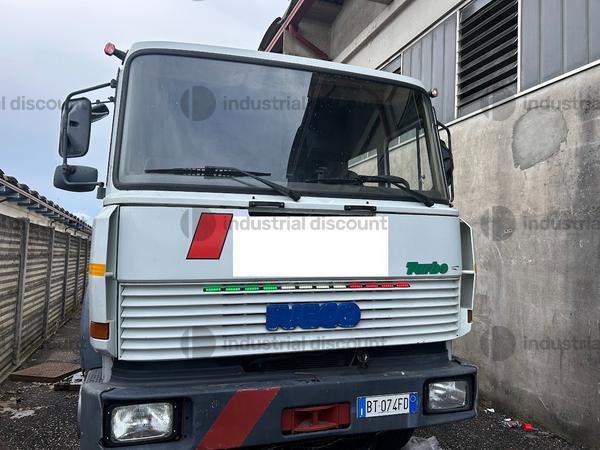 1#9682 Autocarro Iveco 190-32 con gru Fassi in vendita - foto 15