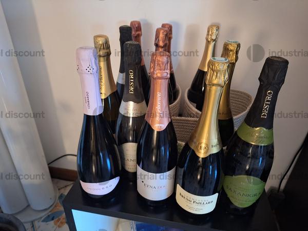 1#9692 Stock di bottiglie di vino, attrezzature e arredi per la ristorazione in vendita - foto 3