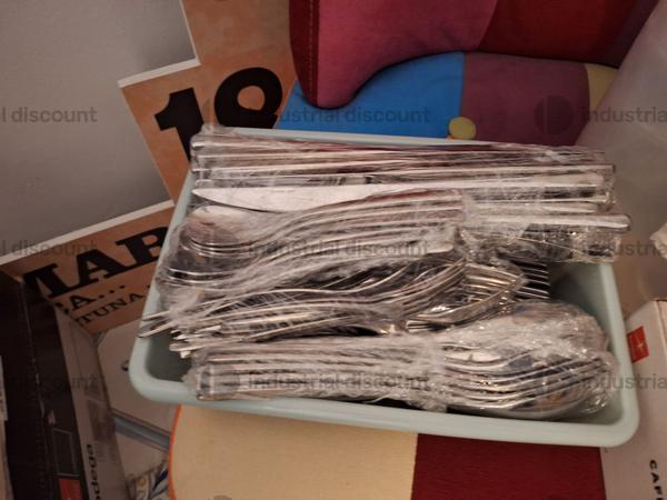 1#9692 Stock di bottiglie di vino, attrezzature e arredi per la ristorazione in vendita - foto 14