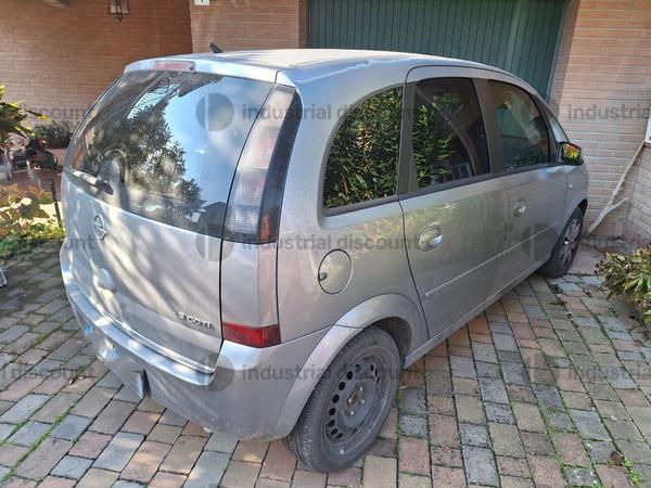 1#9704 Autovettura Opel Meriva in vendita - foto 2