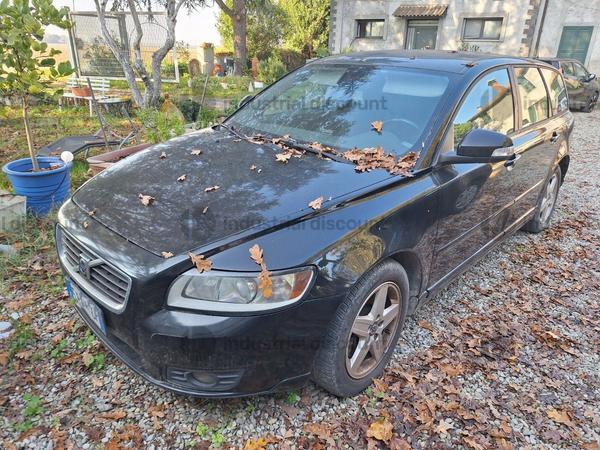 3#9704 Autovettura  Volvo V50 in vendita - foto 1